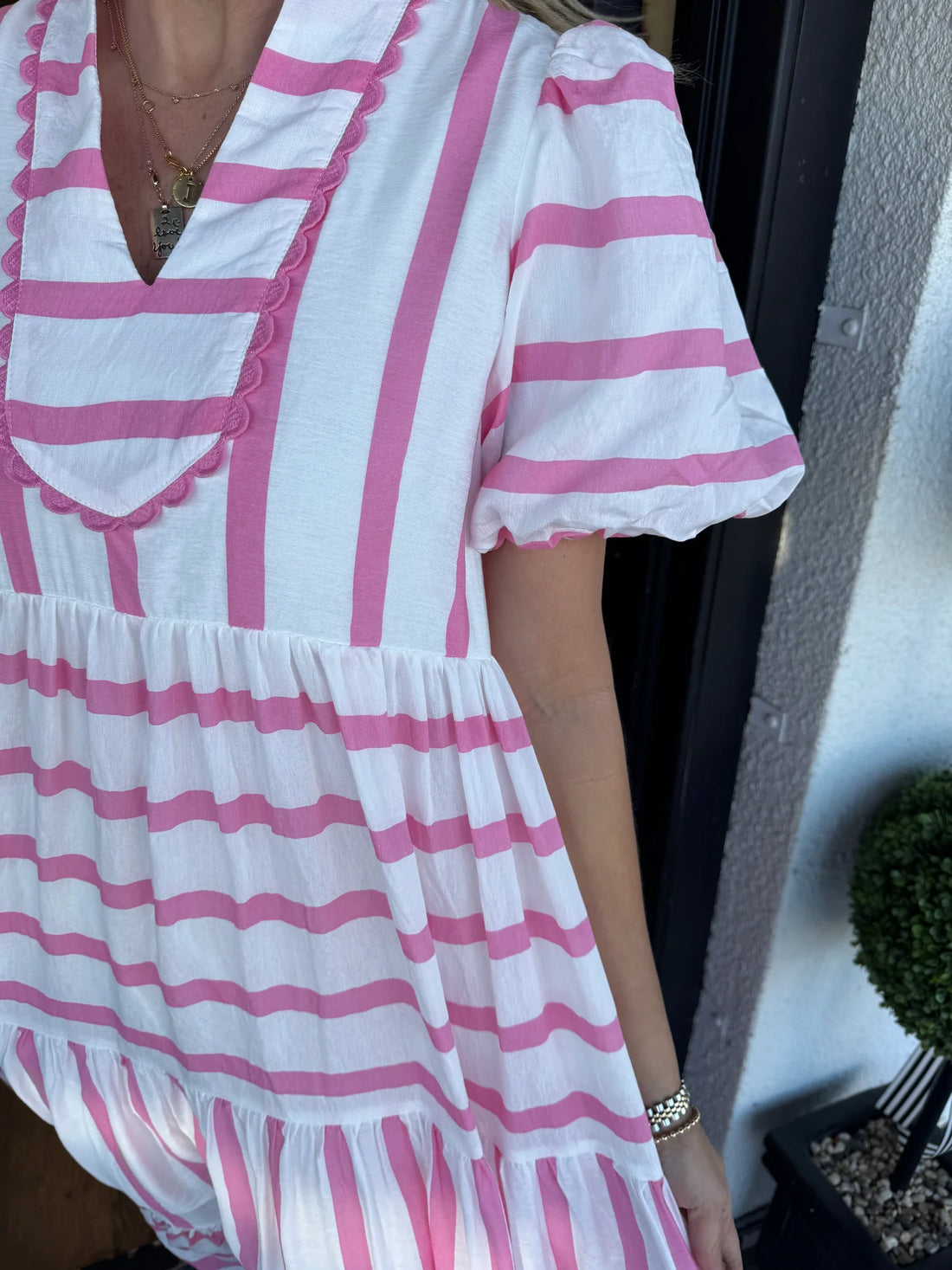 Women's Short Bubble Sleeve Striped Dress With Pockets