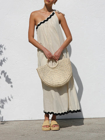 Sloping Shoulders Strappy Holiday Dress