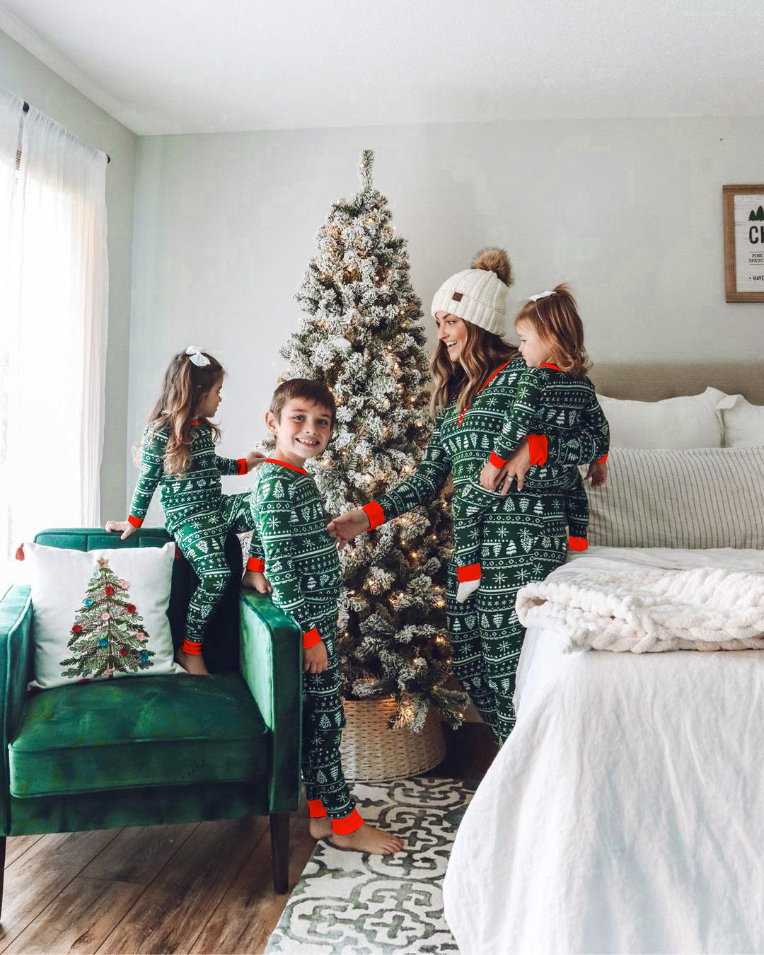 Green Family Pajamas 2-piece Set