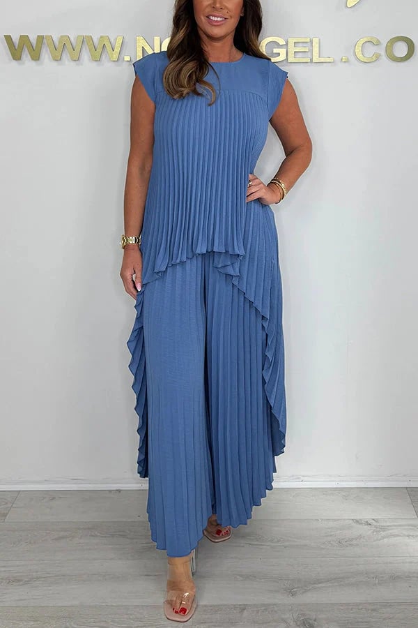 Short-Sleeved Pleated Top And Wide-Leg Pants
