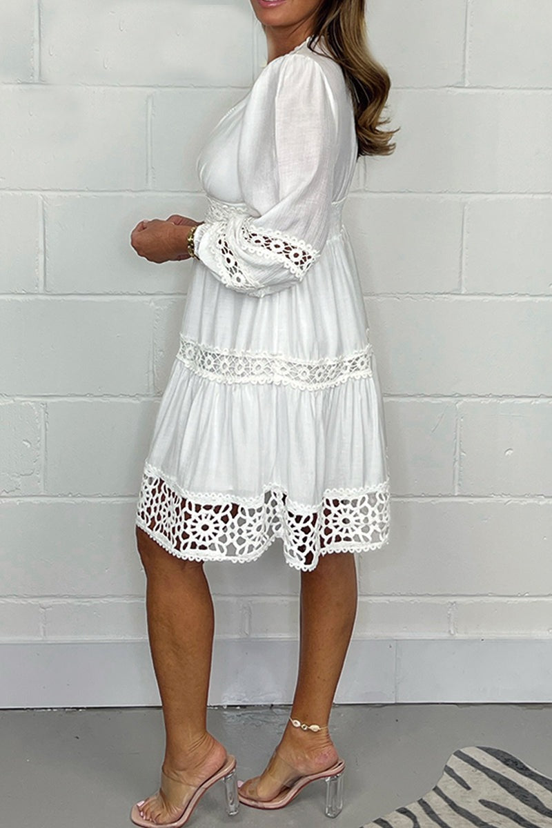 🔥Last Day 50% OFF - V-Neck Lace Midi Dress
