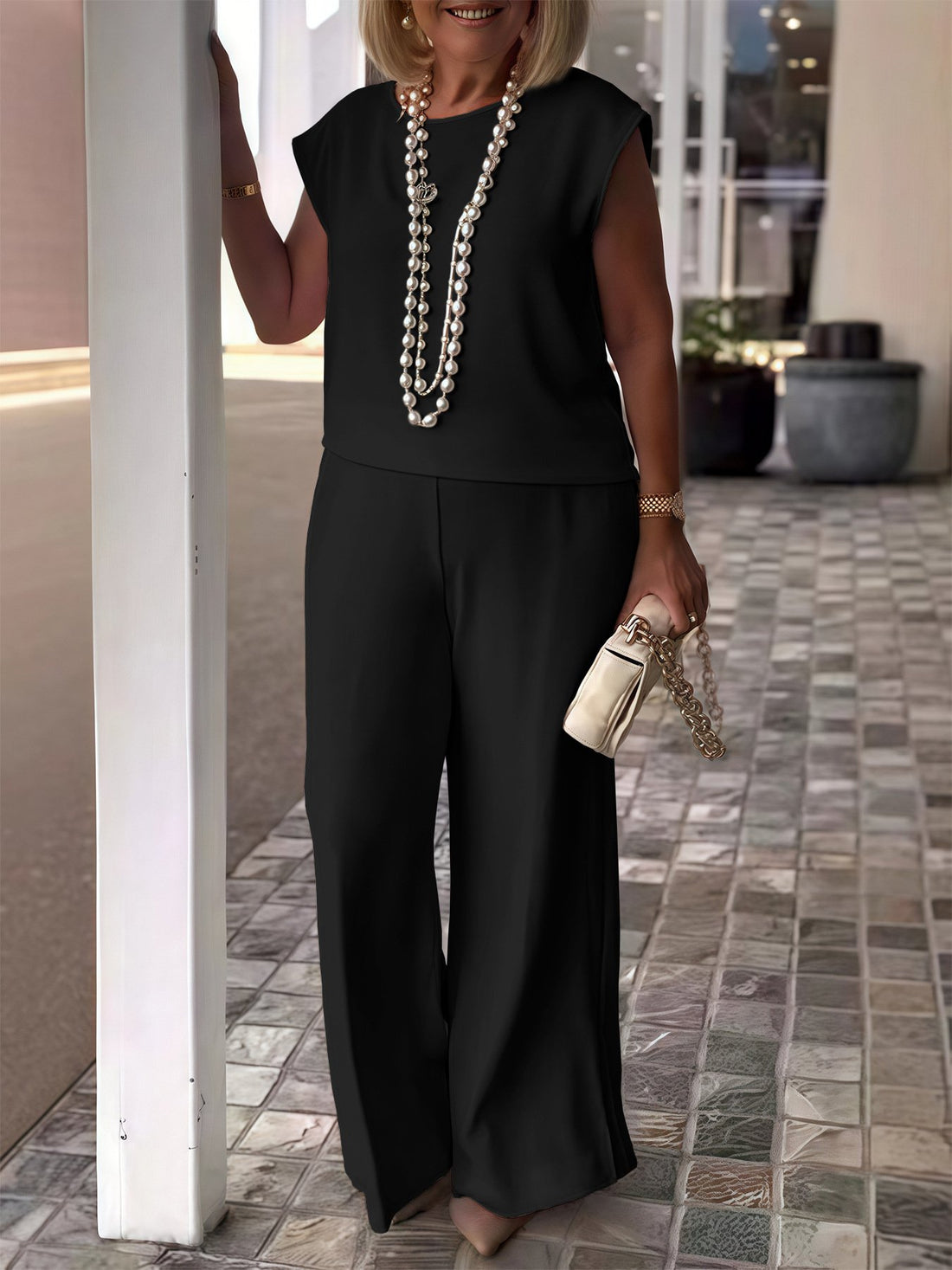 Women's Suit With Round Neckline Short Sleeves Losse Top &  Wide Legs