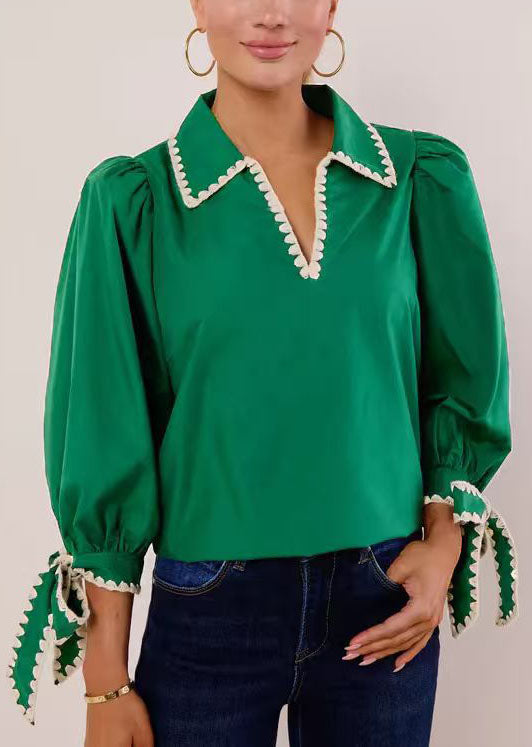 Shell Stitch Trim Hit Color Modern V Neck Blouse