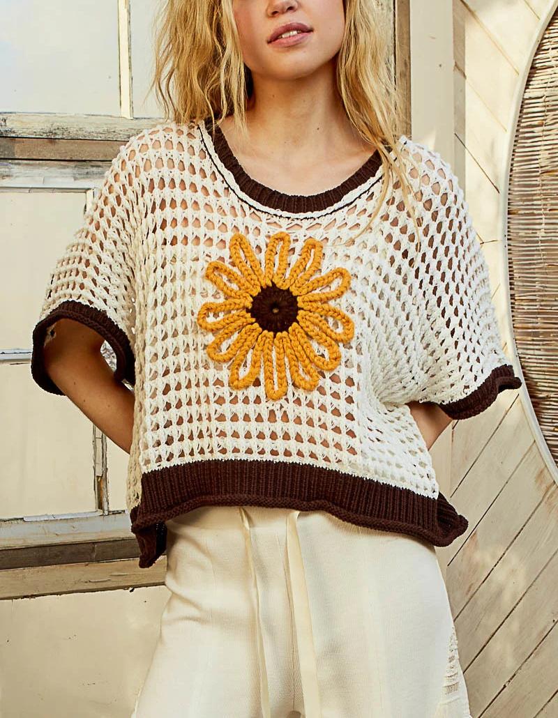 Women's Casual Hollow Daisy Short Sleeves Top