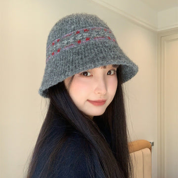 Cozy Cable Knit Bucket Hat for Winter