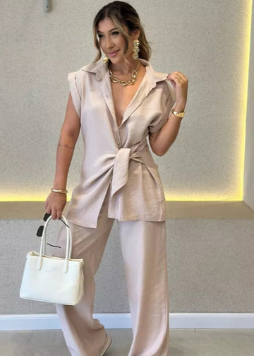 Chic Front-Knot Ensemble
