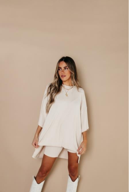 Casual and Home-style Short-sleeved T-shirt and Shorts Set