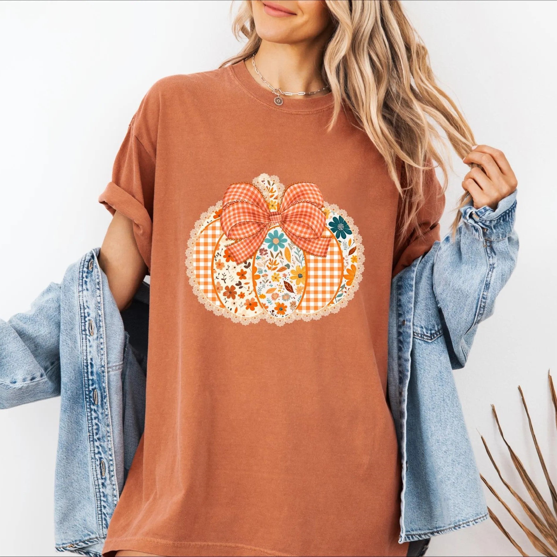 Cute Fall Floral Pumpkin Print T-Shirt