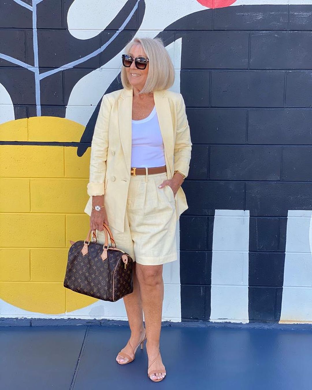 Two-piece Set with Three Dimensional Floral Top,Blazer and Shorts