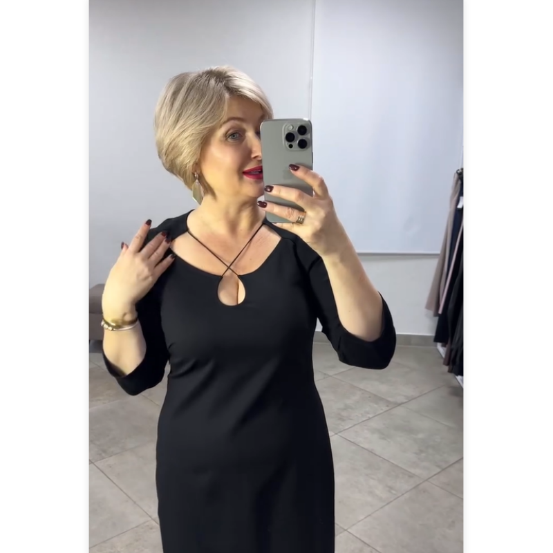 Woman's Comfortable Solid Color Midi Dress