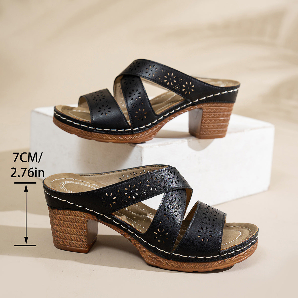 Women's Vintage Hollow-Out Chunky Heeled Slide Sandals