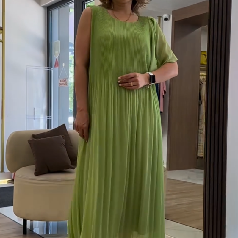 Flowy Green Sleeveless Maxi Dress