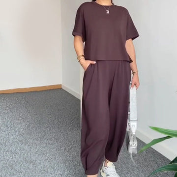 Women's Casual Short Sleeve Top and Pants Set