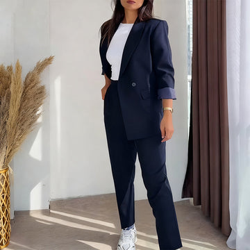 Classic Women's 2-Piece Blazer Set