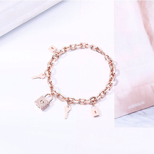 Trendy Goth Lock Key Pendant Bracelets For Women